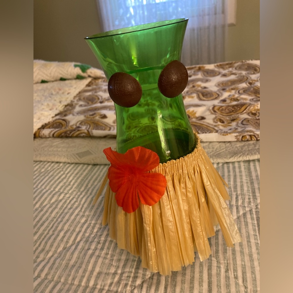 Adorable Hawaiian Luau Plastic Glass Just add the Tropical Drink!
